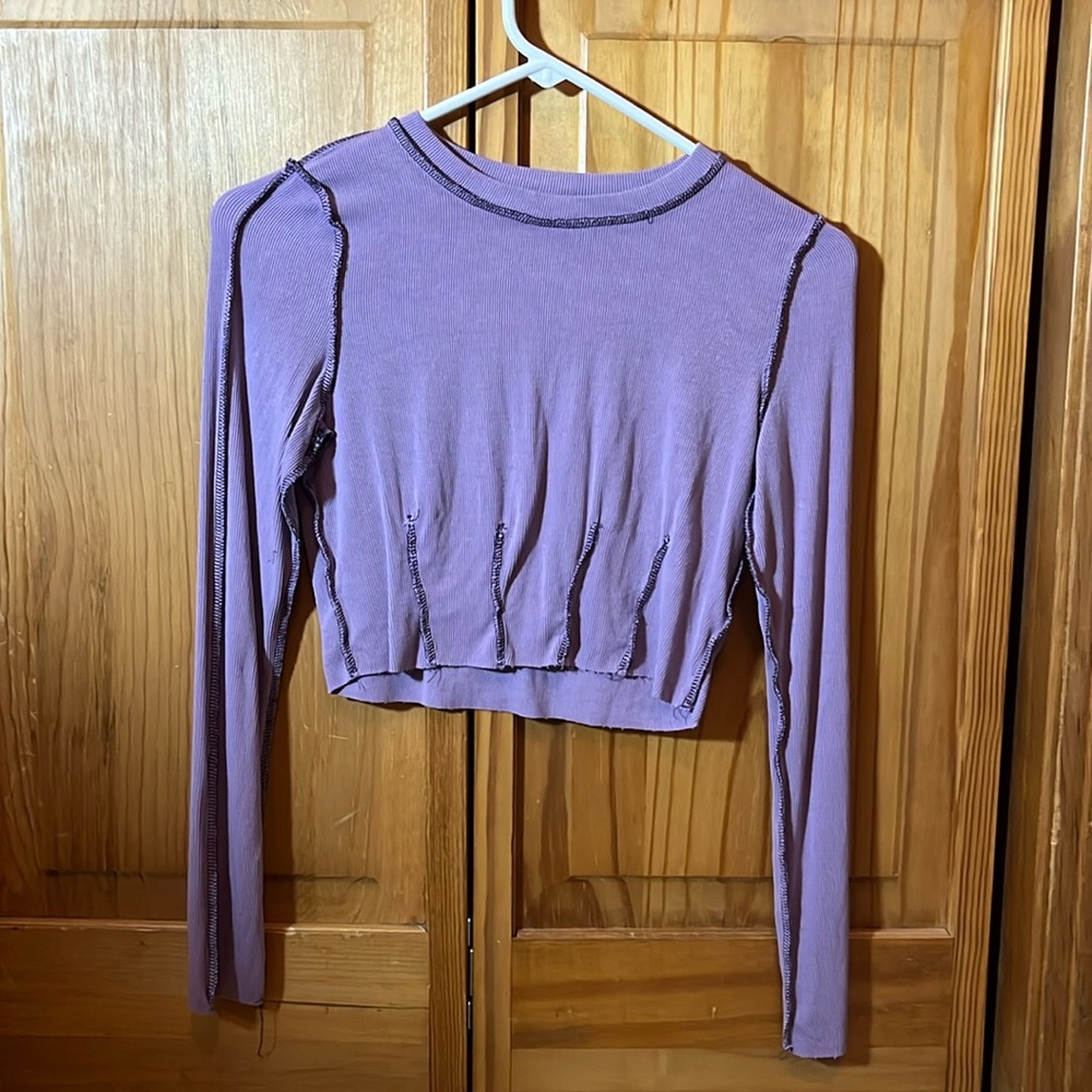 Cropped long sleeve. Barely worn. Soft material